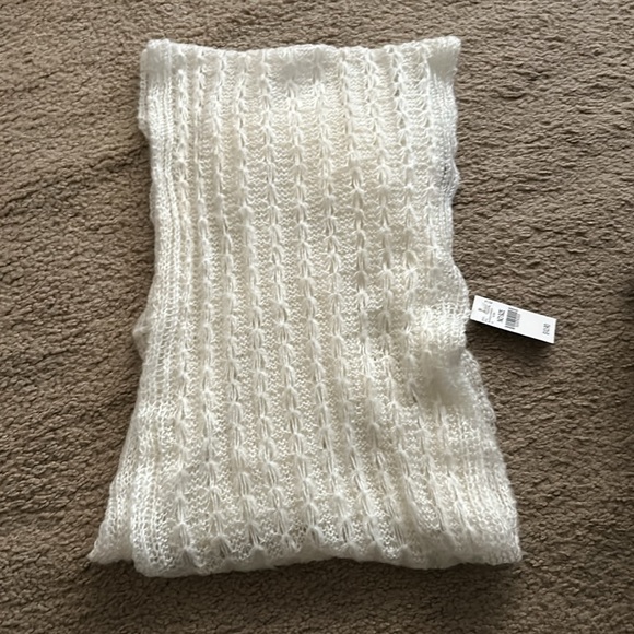 Scarf bundle - Picture 8 of 9